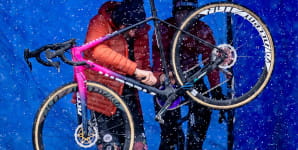 CX-One Carbon - powód 1