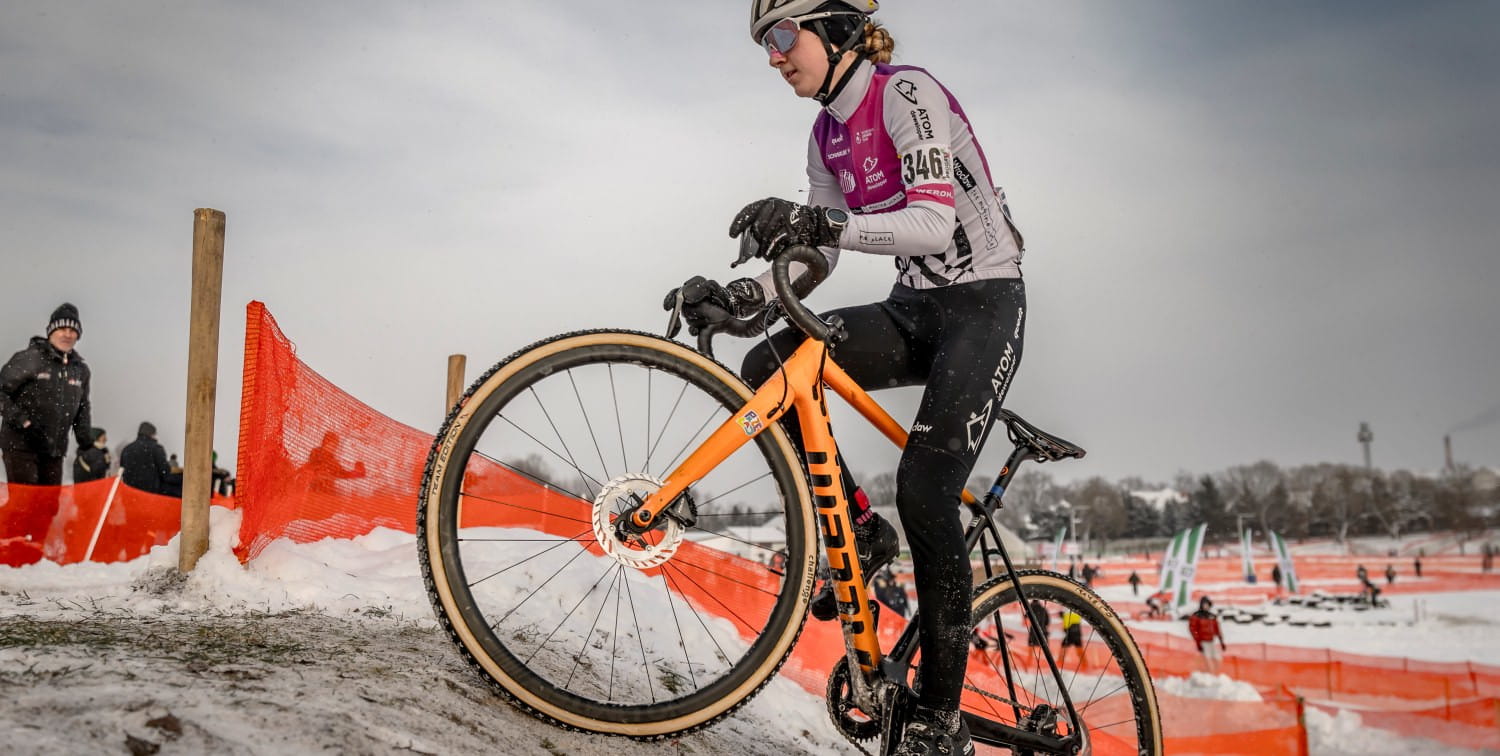 CX-One Carbon - powód 3